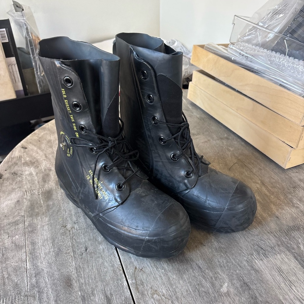 Black Bata Mickey Mouse Military Boots, Men’s Size 6